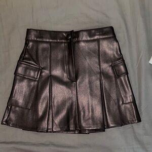 Girls 10Y Mayoral Shiny Red Thick Pleather Charcoal Skirt